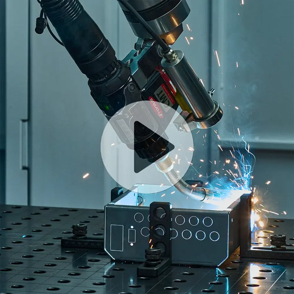 Diseño web industrial y video corporativo para LCP